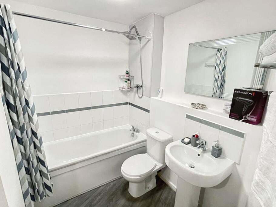 Cityfront Modern Apt Near City Centre/Etihad, Free Parking Manchester Exterior photo